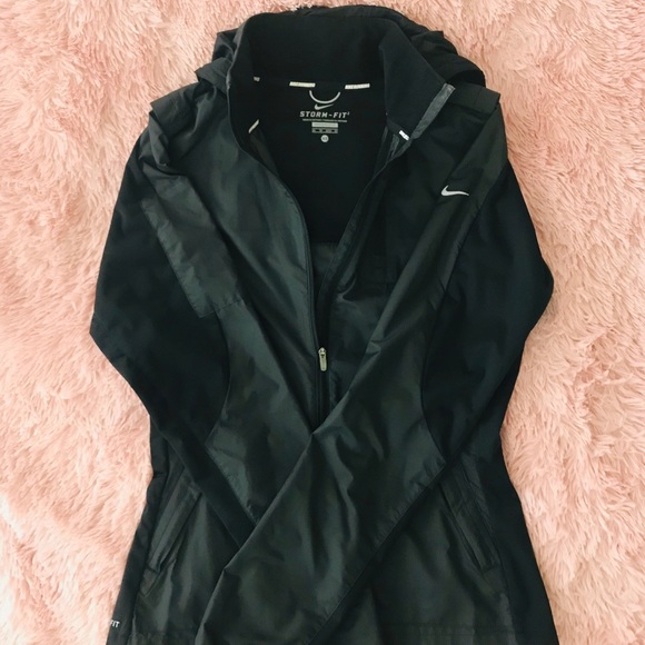 Nike - Picture 2 of 2